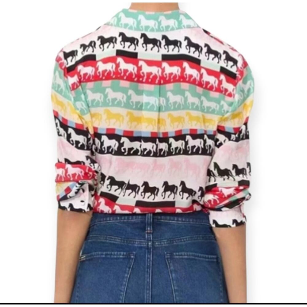 Alice + Olivia Willa Placket Horse Stallion Silk Blouse Size Small - Picture 2 of 9